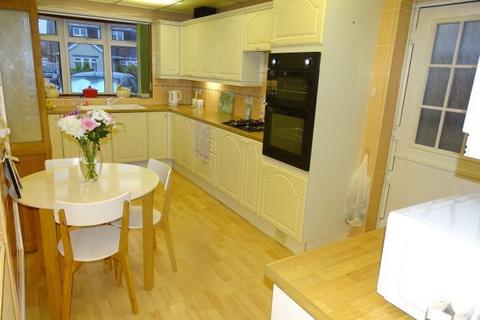 4 Ash Grove, Feltham, TW14 8AR