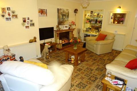 4 Ash Grove, Feltham, TW14 8AR