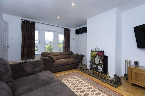5 Jackson Meadows, Barkisland, Halifax, HX4 0DD
