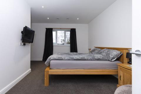 5 Jackson Meadows, Barkisland, Halifax, HX4 0DD