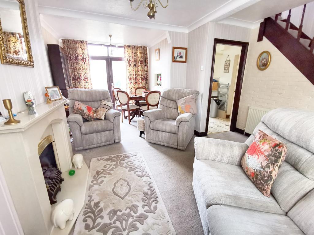 MOUNTS ROAD, WEDNESBURY, WEST... 2 bed semidetached house £182,950