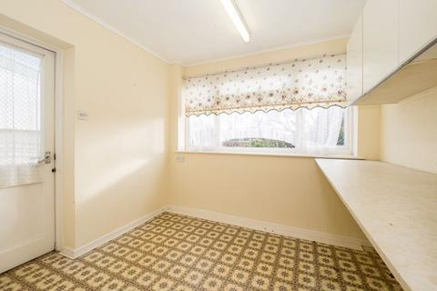 38 Heather Way, Romford, RM1 4TA