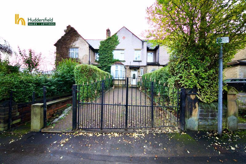 Greenhead Road, Huddersfield 4 bed terraced house £260,000