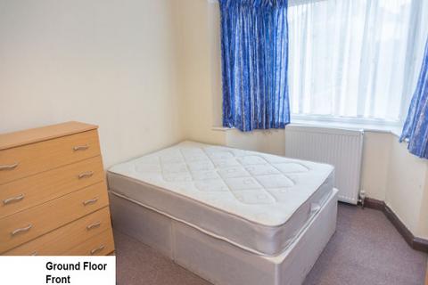 5 bedroom semi-detached house to rent, 14 Alexandra Road, Leamington Spa