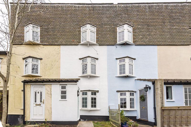 Inkerman Terrace, Chesham 2 bed terraced house £330,000
