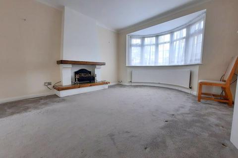 4 Benedict Drive, Feltham, TW14 8JL