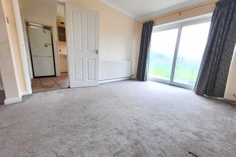 4 Benedict Drive, Feltham, TW14 8JL