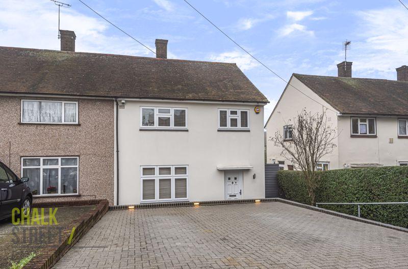 Chippenham Road, Harold Hill, RM3 3 bed semidetached house £375,000