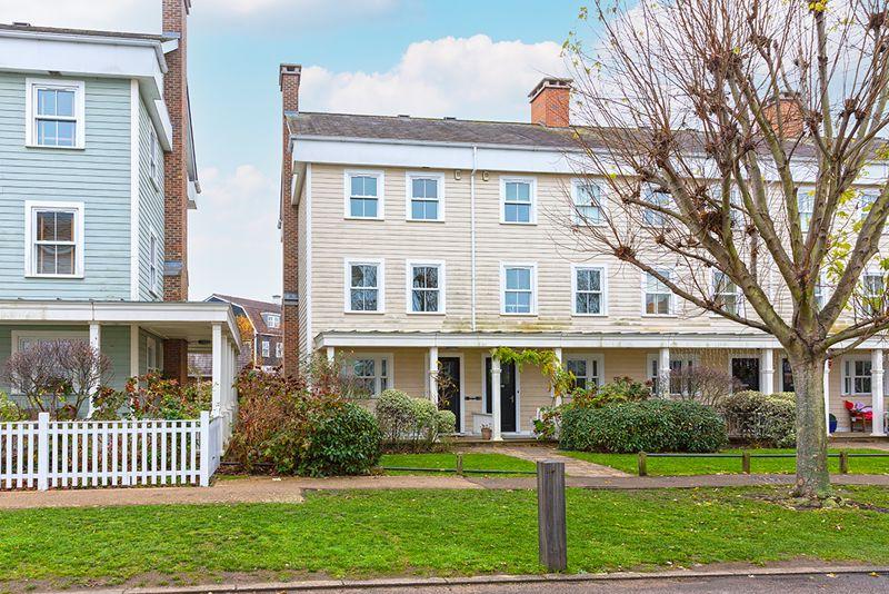Sherbrooke Way, Worcester Park,KT4 4 bed end of terrace house £649,950
