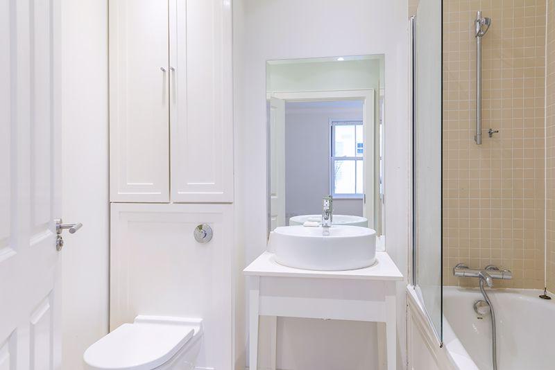 Family Bathroom/W.C