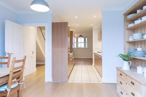 22 Sherbrooke Way, Worcester Park, KT4 8BP