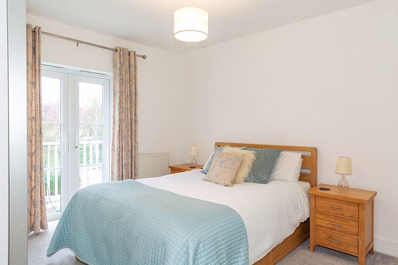 Bedroom / Balcony