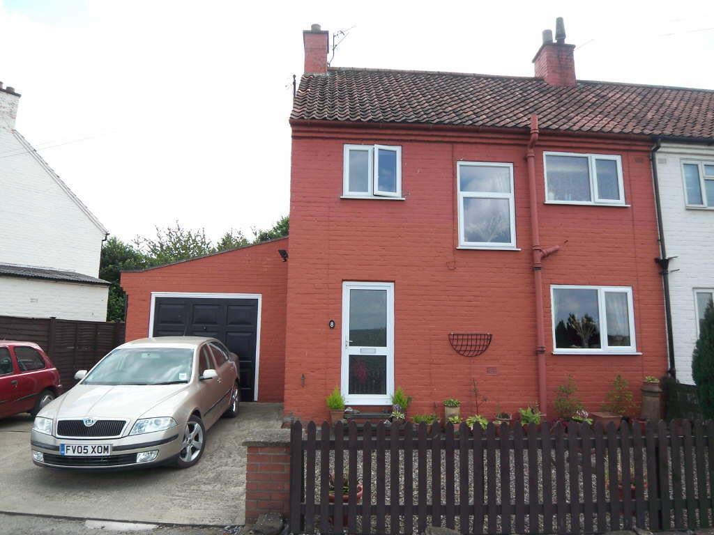 Mowbray Crescent, Hovingham, York 3 bed semidetached house £675 pcm