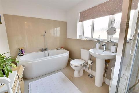 17 Shrubbery Road, Worcester, WR1 1QR