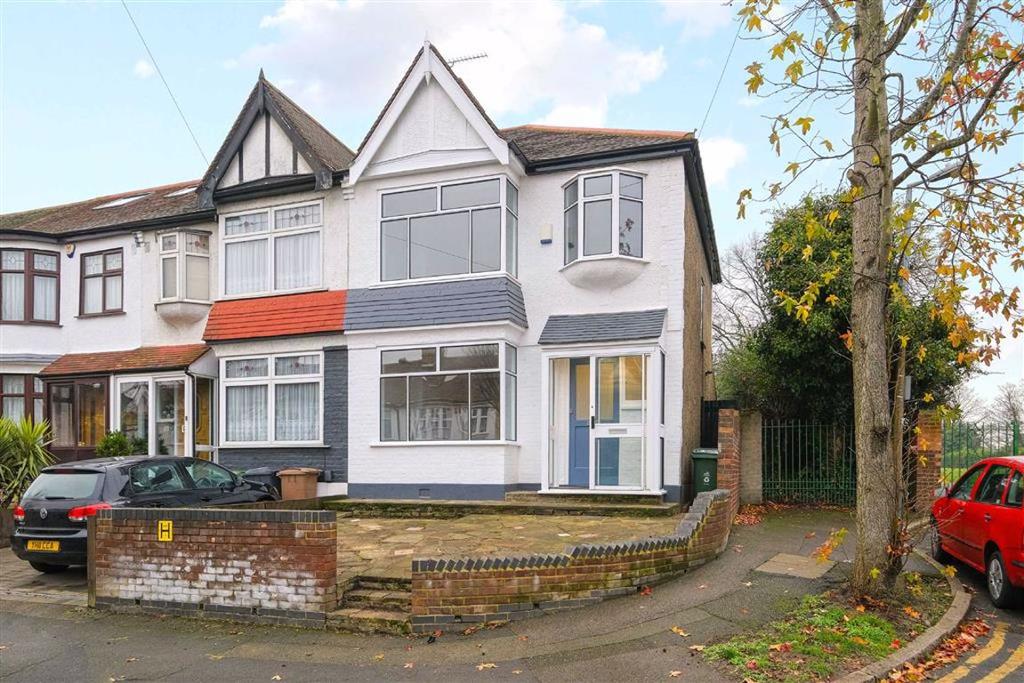 Waverley Avenue, Chingford 3 bed end of terrace house £500,000