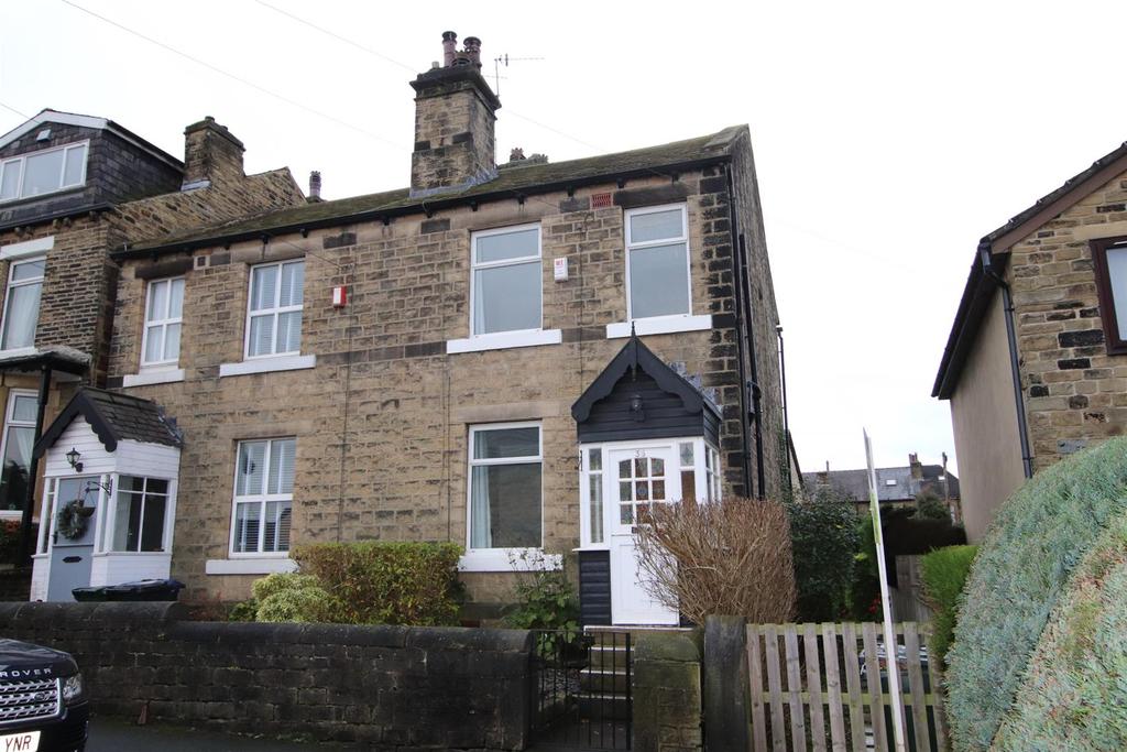 Carrbottom Road, Greengates, Bradford 2 bed terraced house £650 pcm