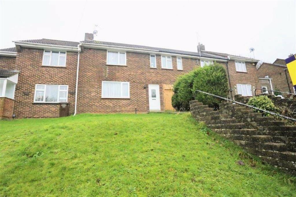 Churchill Avenue, Chatham 3 bed terraced house £249,995