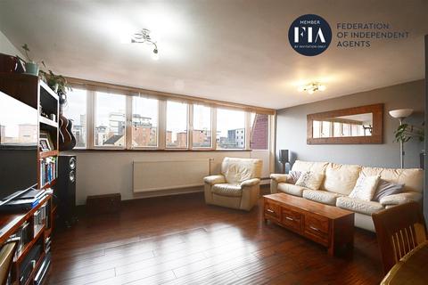 68 Distillery Walk, Brentford, TW8 0SG