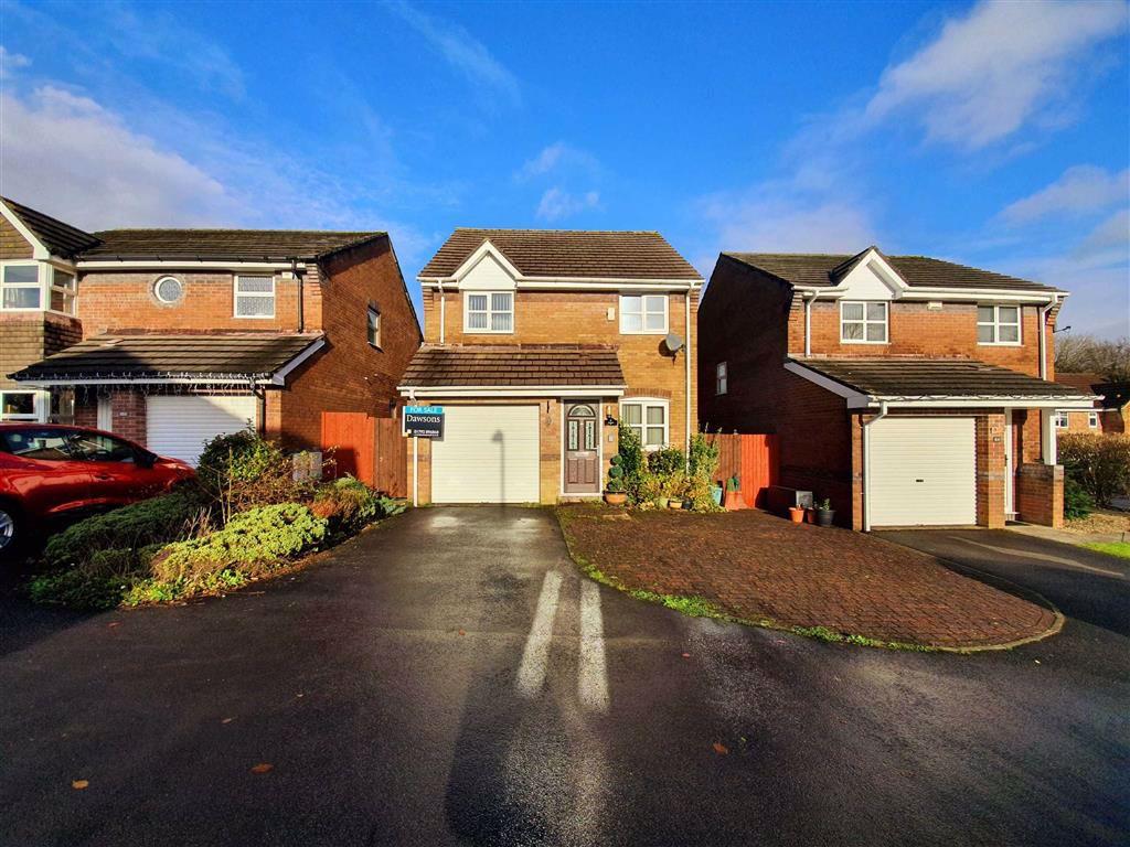 Elm Crescent, Parc Penllergaer, Swansea 3 bed detached house £200,000