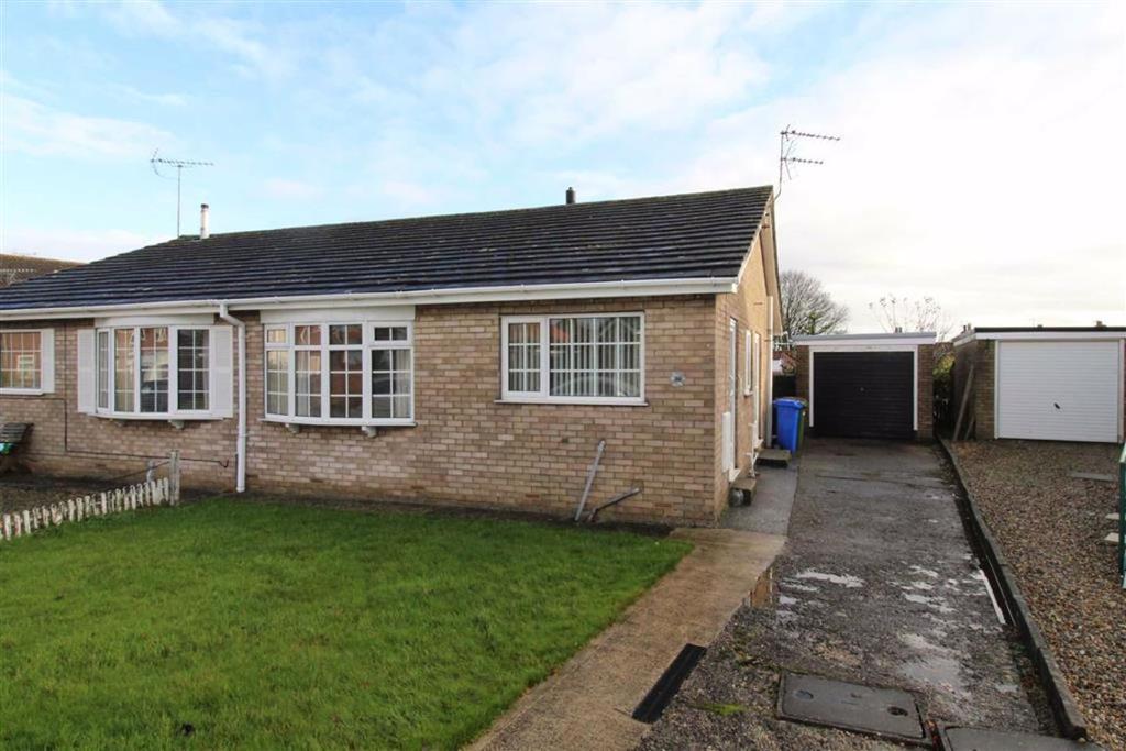 Londesborough Road, Hutton Cranswick... 2 bed semidetached bungalow
