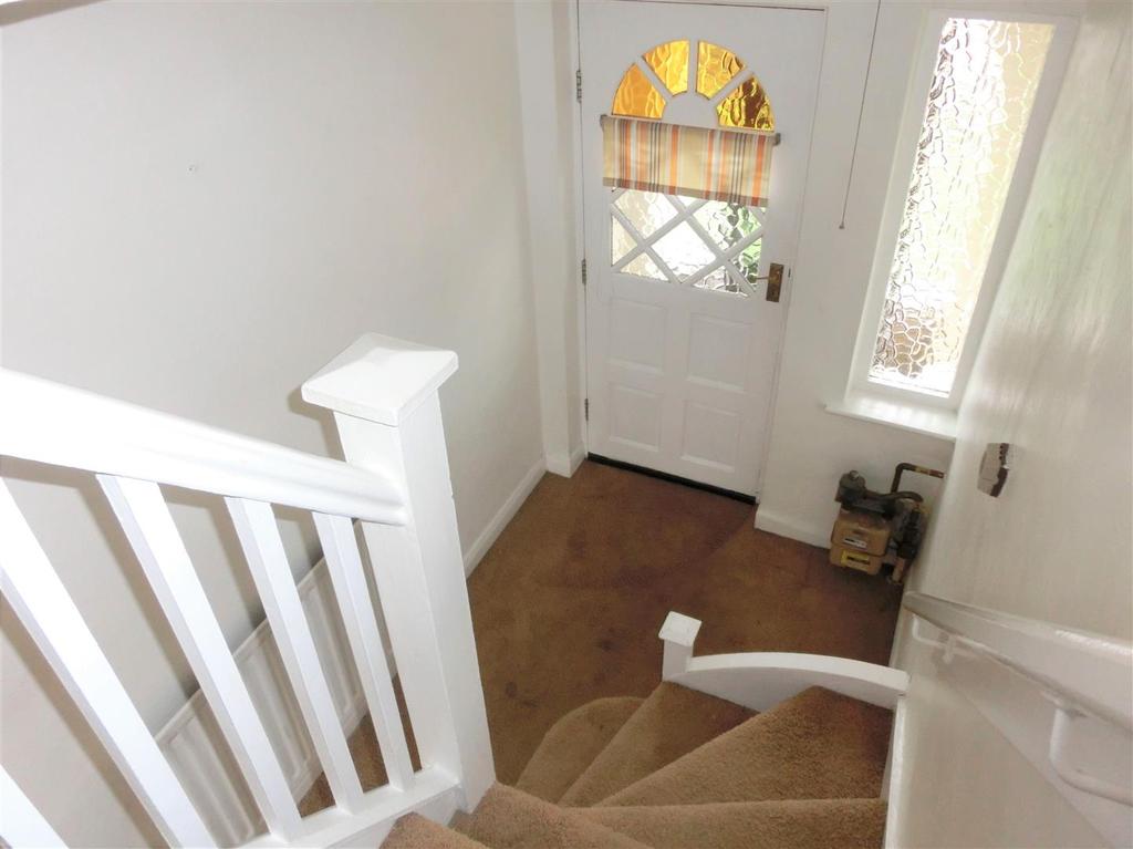 Warmington Road, Sheldon, Birmingham 3 bed semidetached house £220,000