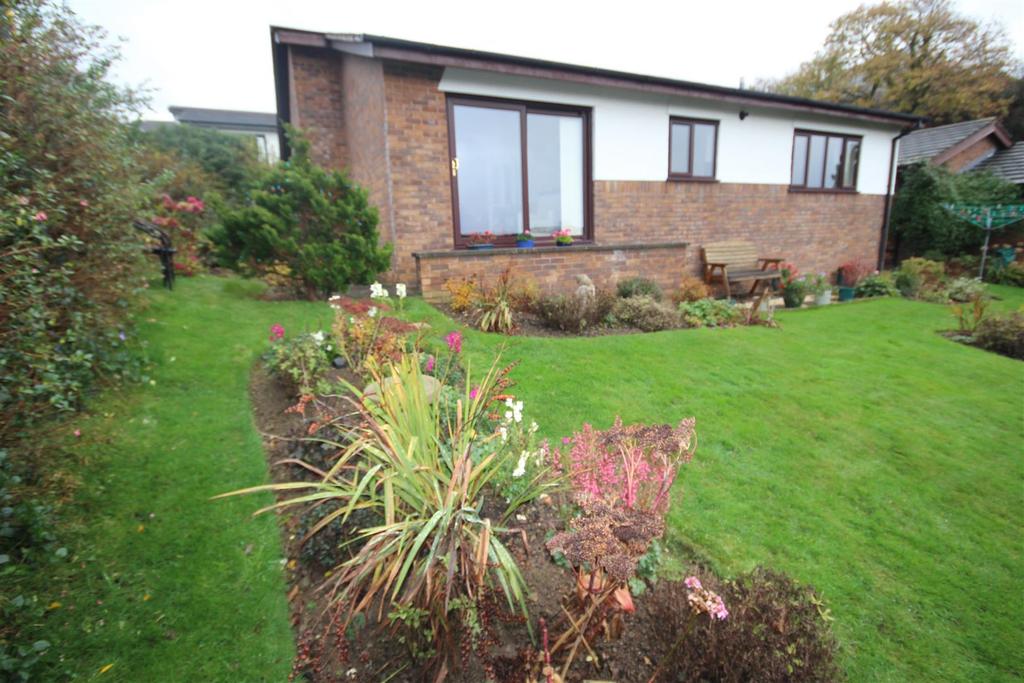 Parc Derwen, Glan Conwy, Colwyn Bay 2 bed detached bungalow £235,000