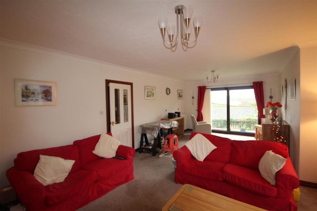 Parc Derwen, Glan Conwy, Colwyn Bay 2 bed detached bungalow £235,000