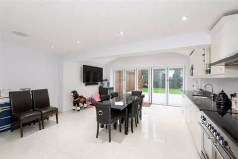 8 Emily Davison Drive, Epsom, KT18 5QH