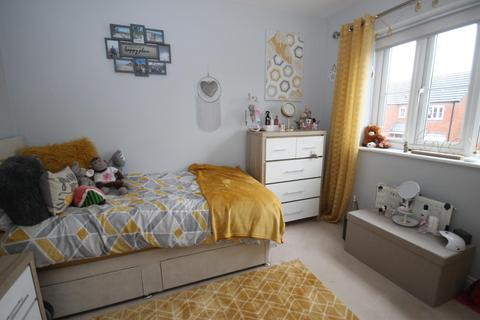 11 Pease Gardens, Middlesbrough, TS4 3SN