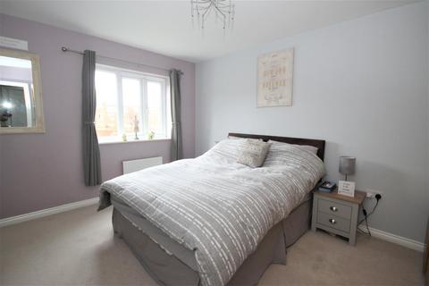 11 Pease Gardens, Middlesbrough, TS4 3SN