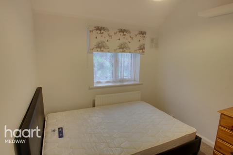 85 Darnley Road, Rochester, ME2 2EY