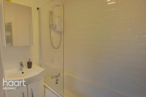 85 Darnley Road, Rochester, ME2 2EY