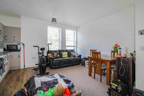 1 bedroom apartment to rent, Southampton Street, Hampshire, GU14