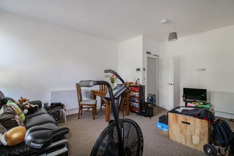1 bedroom apartment to rent, Southampton Street, Hampshire, GU14