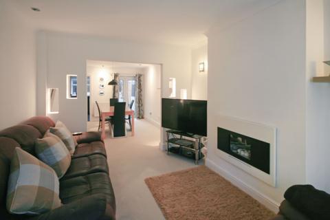 63 Burrow Road, Folkestone, CT19 6DJ