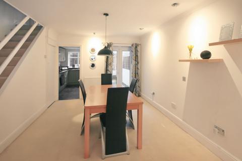 63 Burrow Road, Folkestone, CT19 6DJ