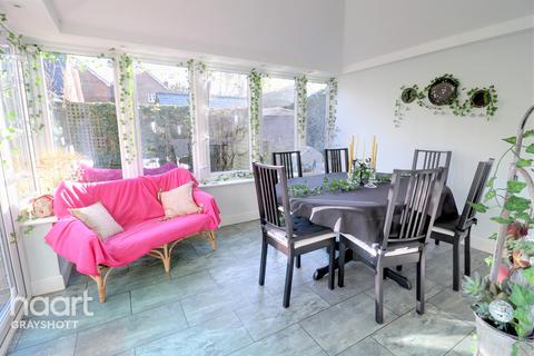 Hedgeside Hill Road, Grayshott, Hindhead, GU26 6HL