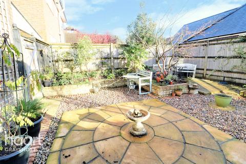 Hedgeside Hill Road, Grayshott, Hindhead, GU26 6HL