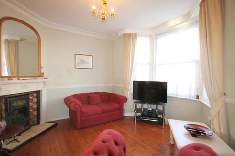 40 Cromwell Road, Feltham, TW13 5AT