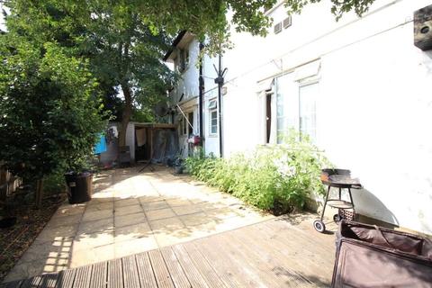 9, Noel Court Bath Road, Hounslow, TW4 7DD