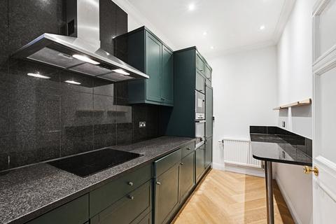 3 bedroom flat to rent, Mount Street, Mayfair, London