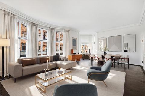3 bedroom flat to rent, Mount Street, Mayfair, London