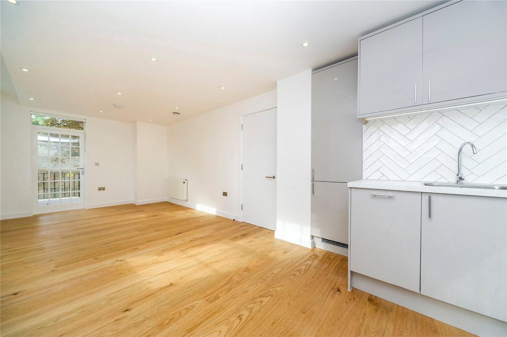 Reception/Kitchen