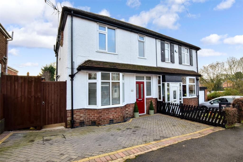 The Crescent, Melton Mowbray 3 bed semidetached house £259,950