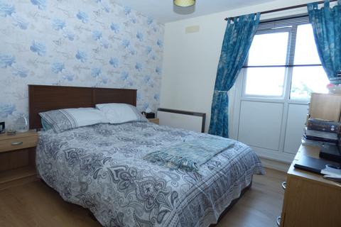 2 bedroom flat to rent - Marlborough Court, Jarrow, Tyne and Wear, NE32 5RB