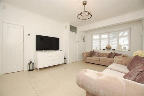 2 Recreation Avenue, Romford, RM7 9ET