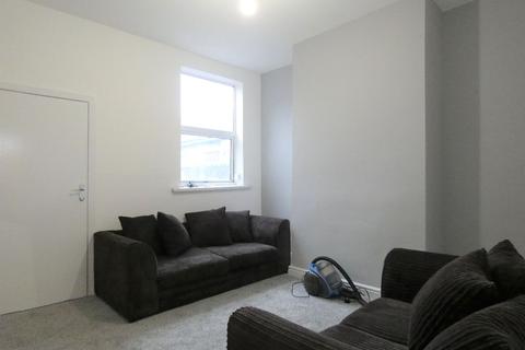 3 bedroom house share to rent - Leek Road, Stoke, Stoke-on-Trent, Staffordshire, ST4 2BW