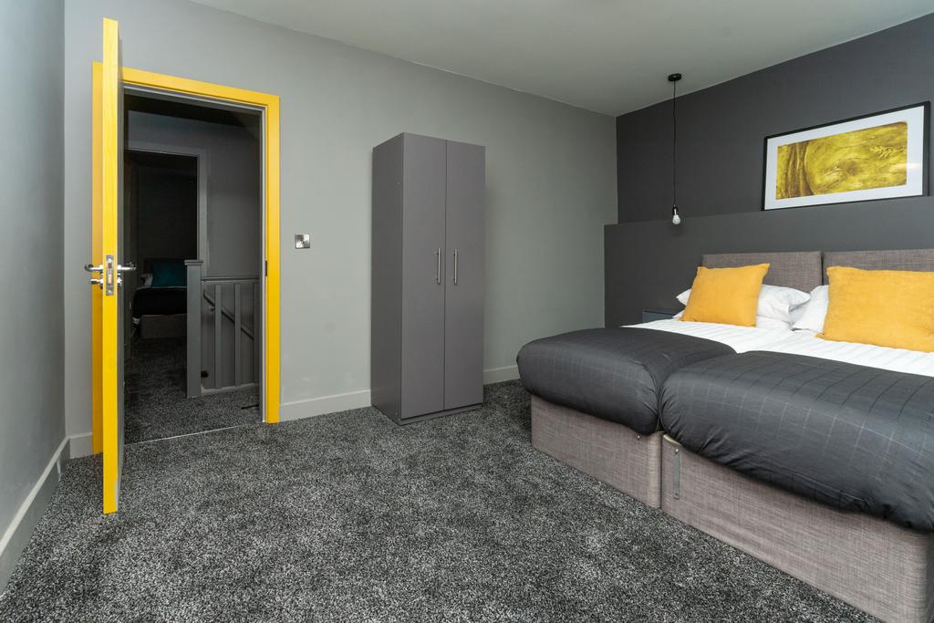 Room 3
