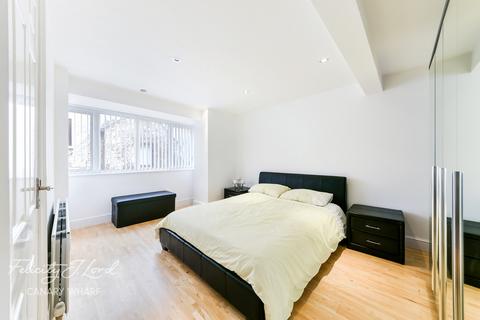 27 Rainbow Avenue, London, E14 3AR