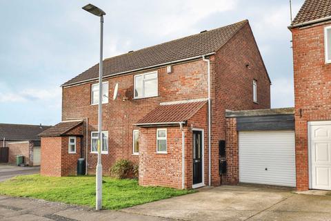 22 Chadwick Close, Tuffley, Gloucester, GL4 0YG